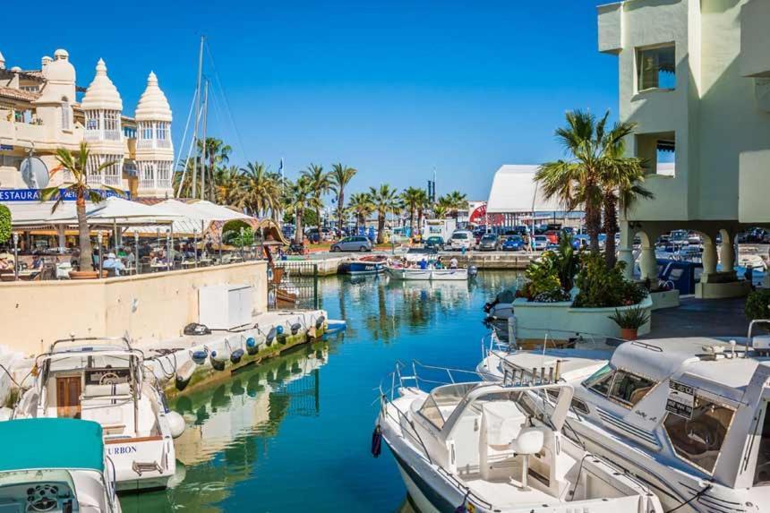 Malaga Puerto Marina Playa Parking Luxury