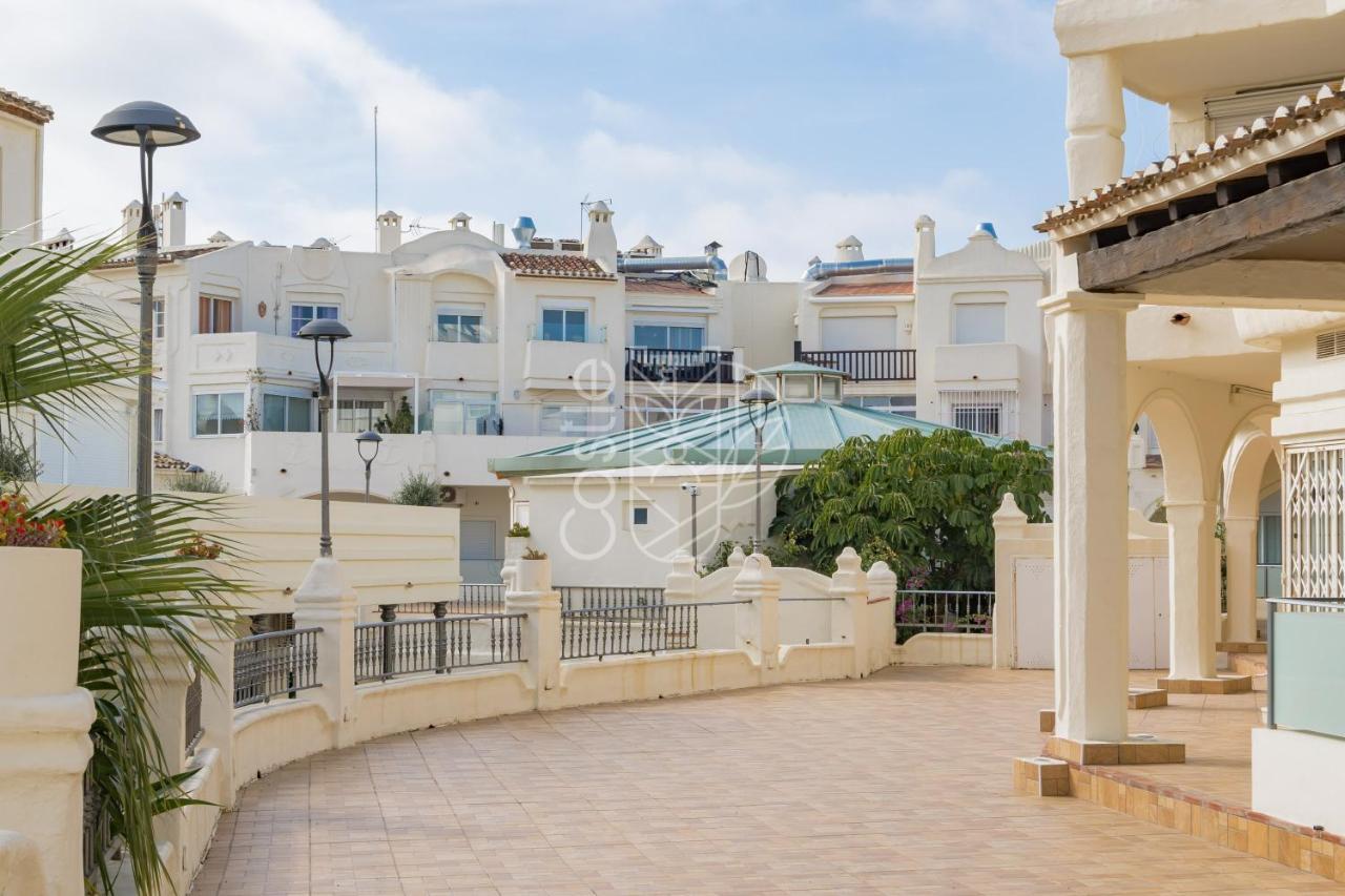 Malaga Puerto Marina Playa Vacacional Luxury Appartement