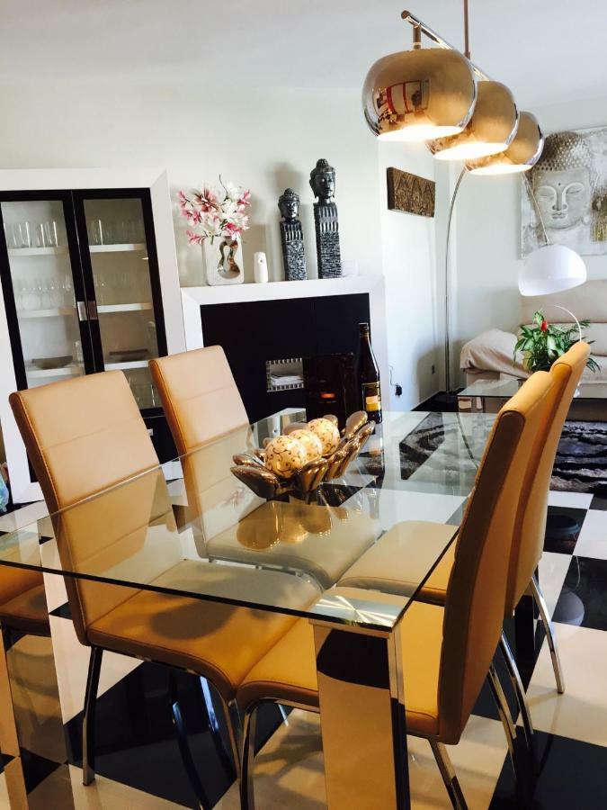 Malaga Puerto Marina Playa Vacacional Luxury Appartement