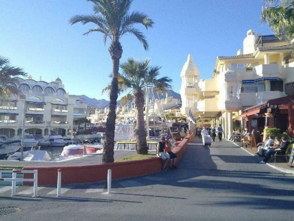 Malaga Puerto Marina Playa Vacacional Luxury Apartment Benalmádena